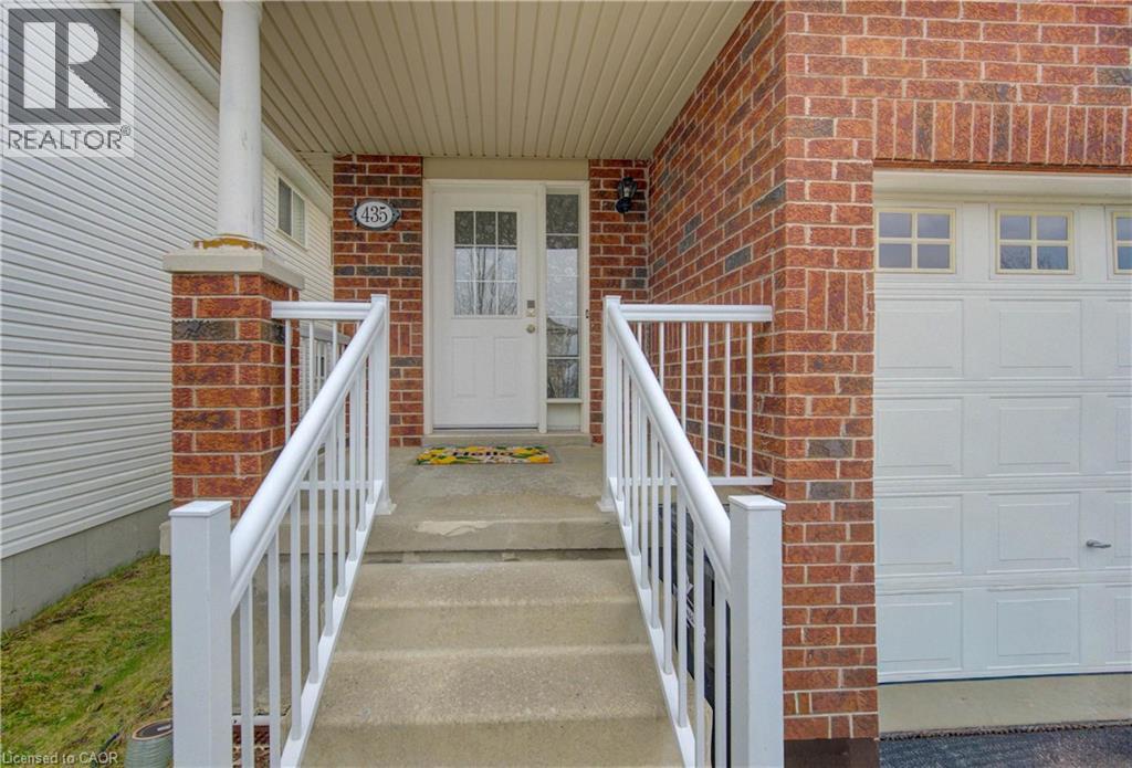 435 Speckled Alder Street, Waterloo, Ontario  N2V 2T5 - Photo 2 - 40829482