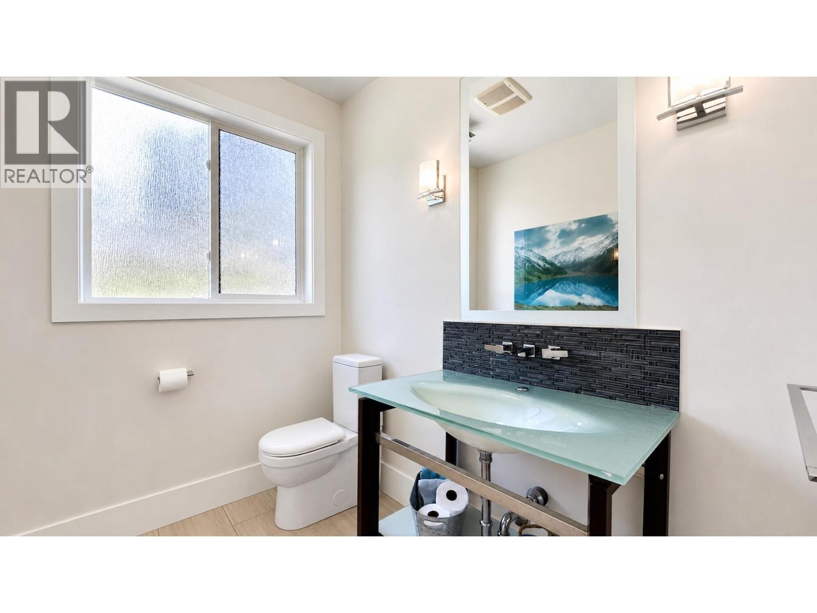 300 Laurier Avenue, Port Coquitlam, British Columbia  V3E 2G1 - Photo 16 - R3130884
