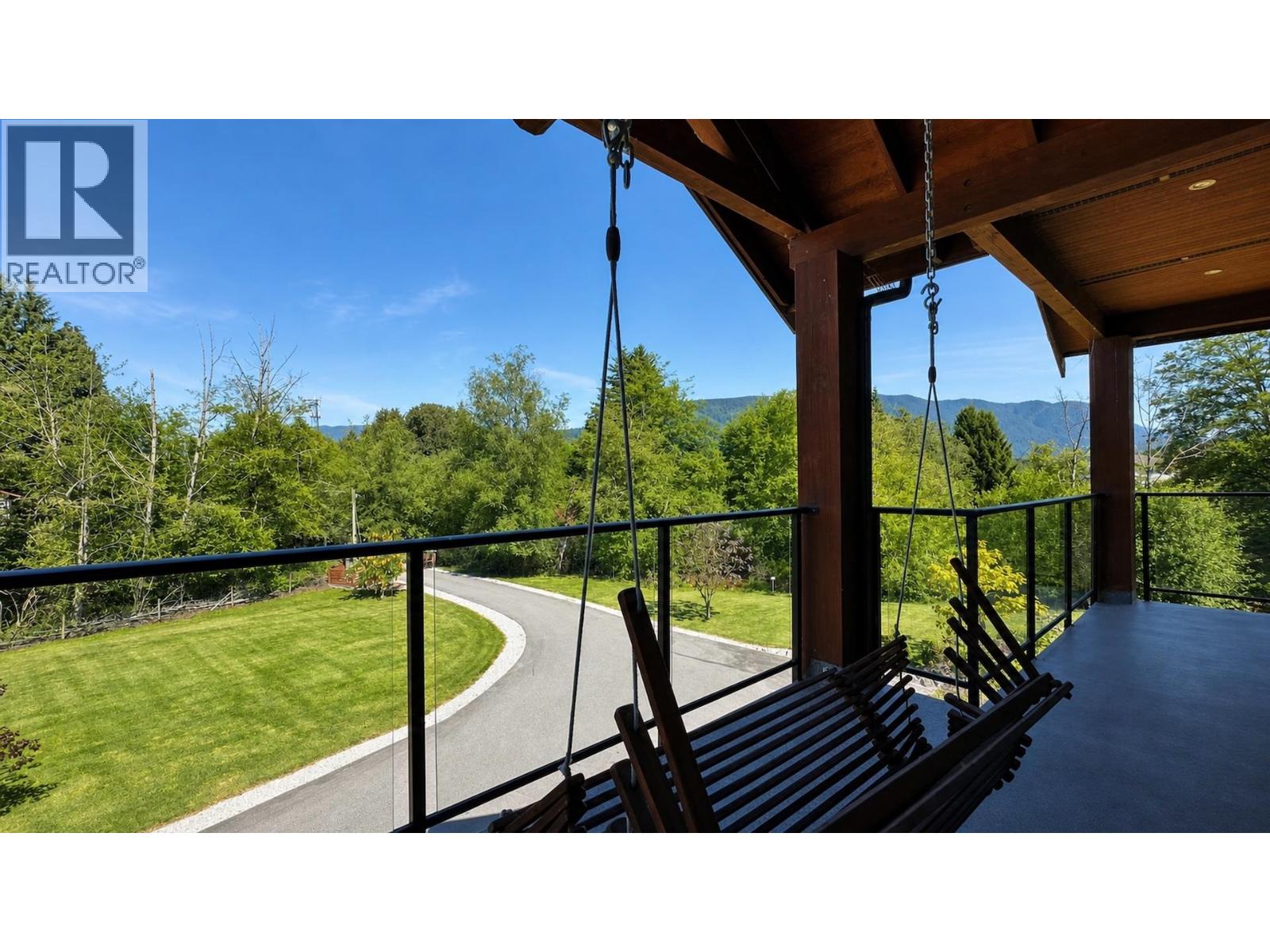 300 Laurier Avenue, Port Coquitlam, British Columbia  V3E 2G1 - Photo 32 - R3130884
