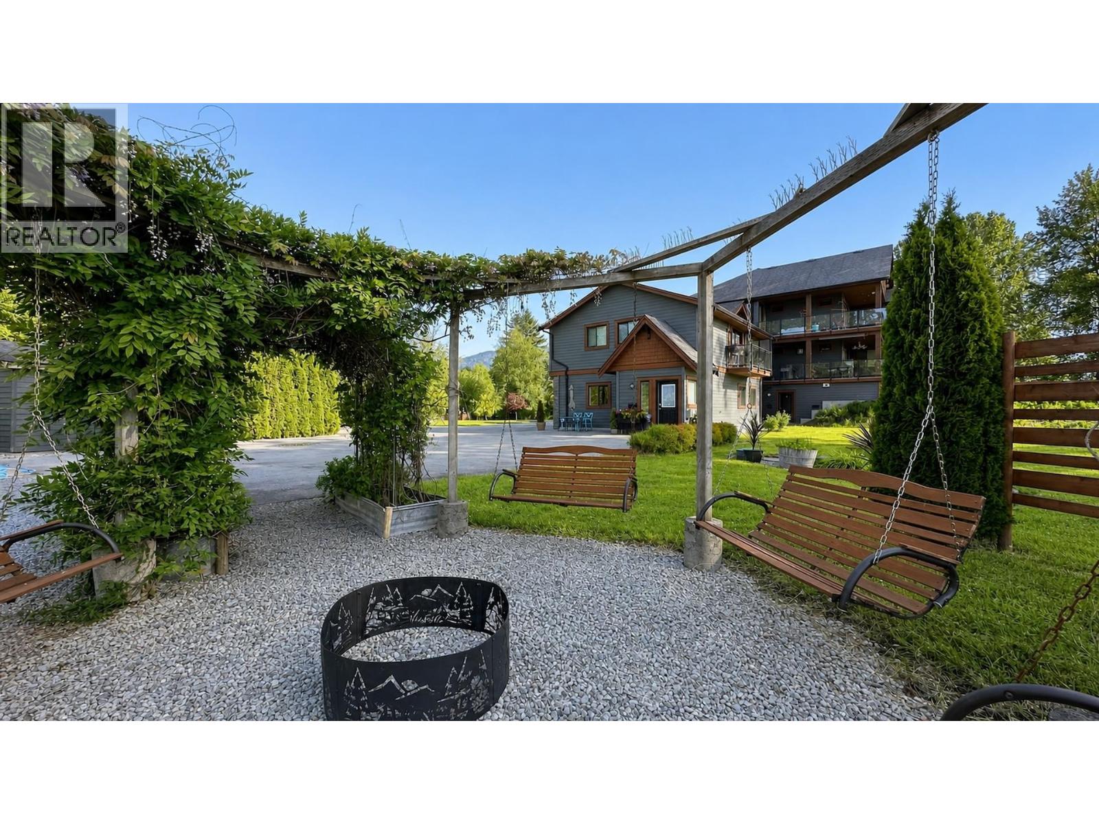 300 Laurier Avenue, Port Coquitlam, British Columbia  V3E 2G1 - Photo 40 - R3130884
