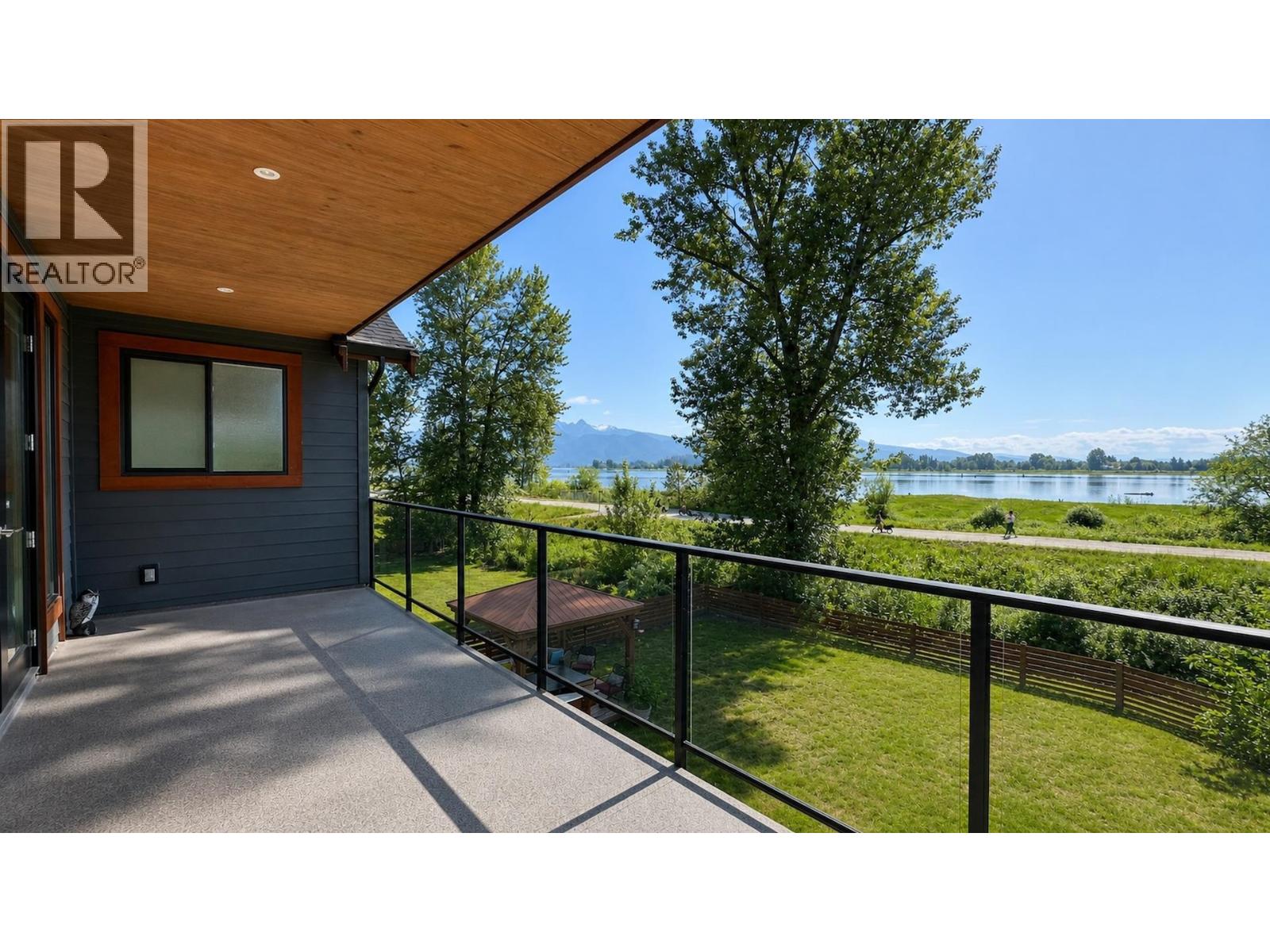 300 Laurier Avenue, Port Coquitlam, British Columbia  V3E 2G1 - Photo 31 - R3130884