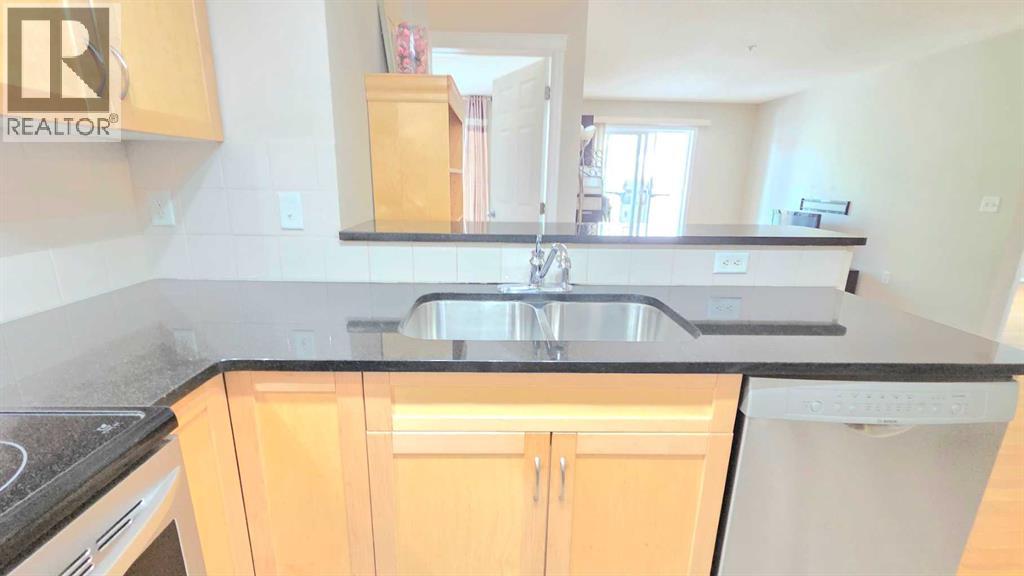 1104, 70 Panamount Drive Nw, Calgary, Alberta  T3K 6K3 - Photo 6 - A2317390