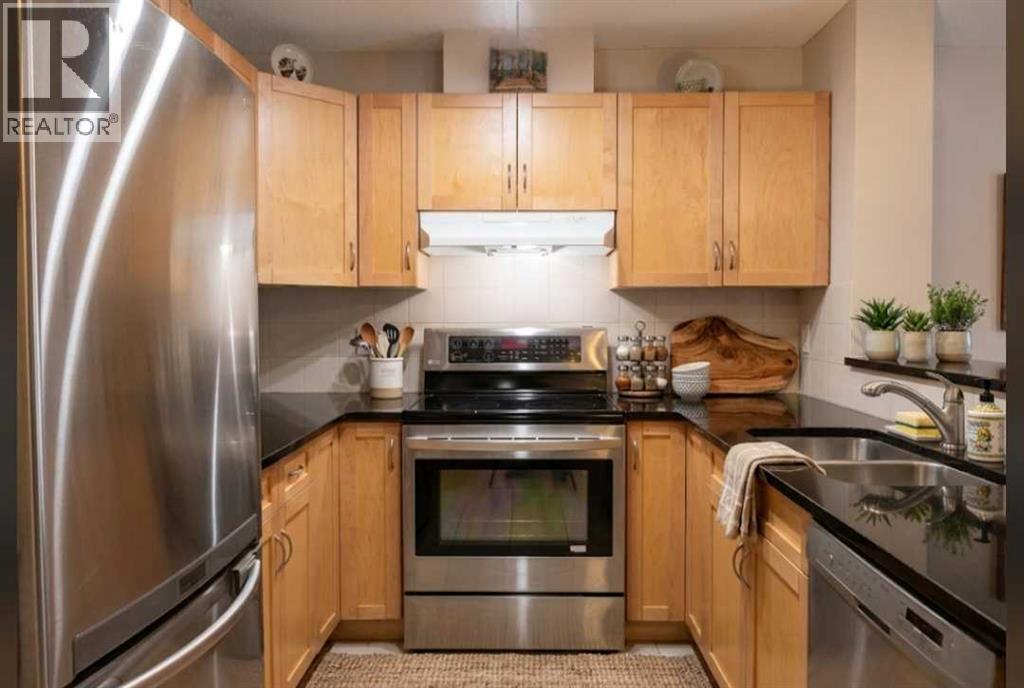 1104, 70 Panamount Drive Nw, Calgary, Alberta  T3K 6K3 - Photo 5 - A2317390