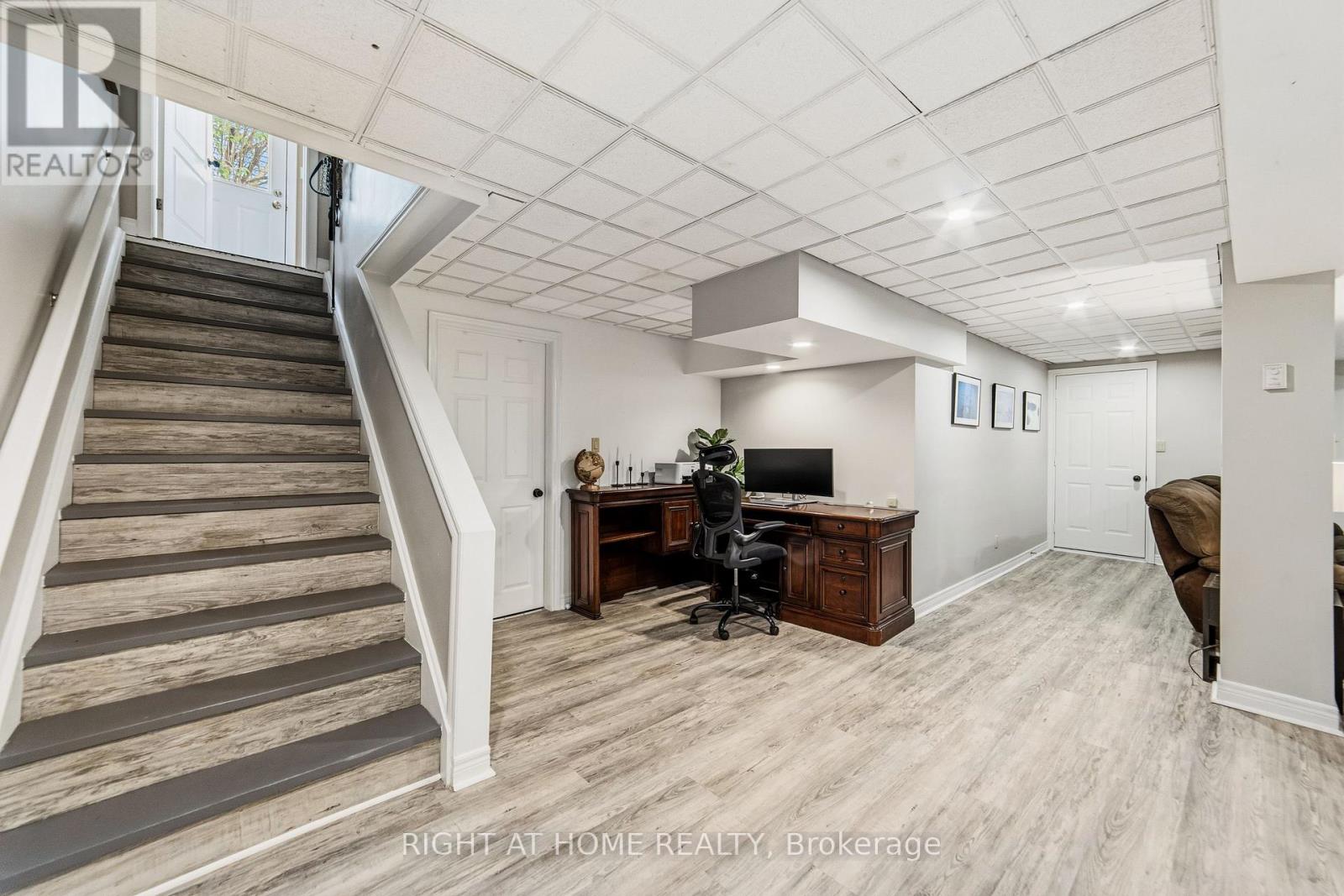 21 Francis Creek Boulevard, St. Catharines, Ontario  L2W 1B1 - Photo 25 - X13234898