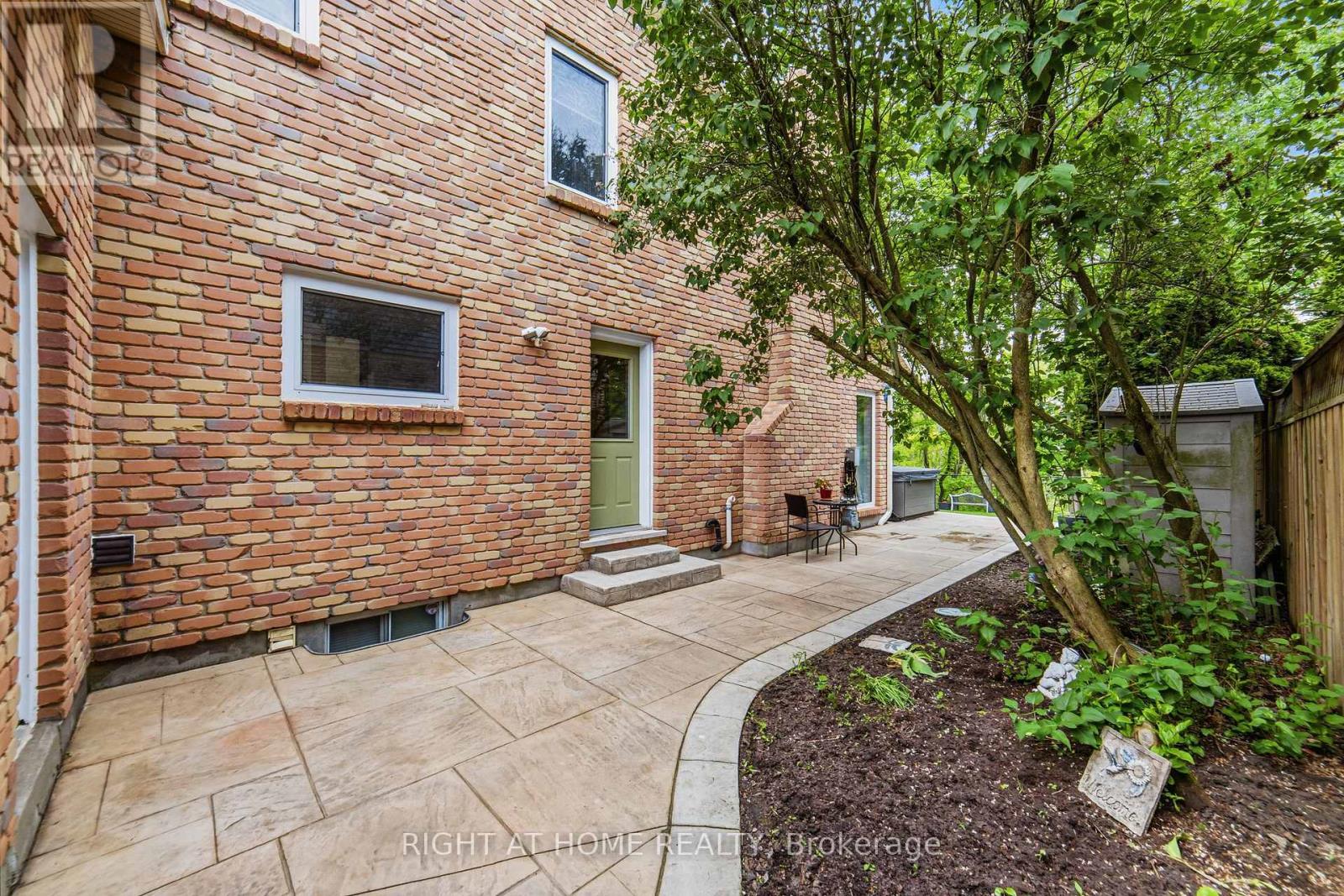21 Francis Creek Boulevard, St. Catharines, Ontario  L2W 1B1 - Photo 47 - X13234898