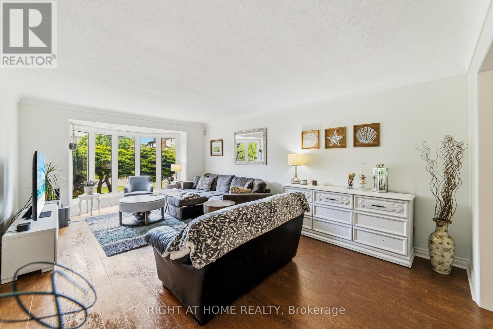 21 Francis Creek Boulevard, St. Catharines, Ontario  L2W 1B1 - Photo 5 - X13234898