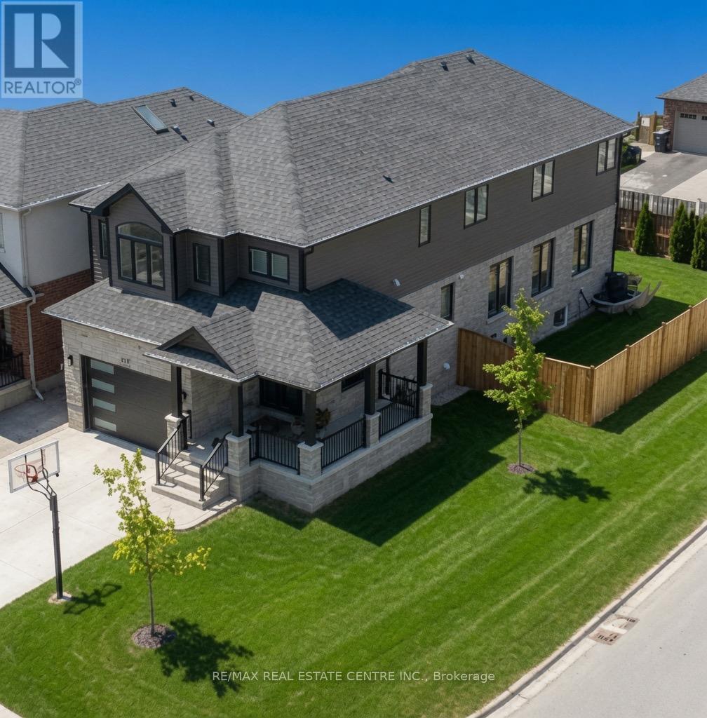 95 Dallan Drive, Guelph, Ontario  N1L 0N3 - Photo 1 - X13235006
