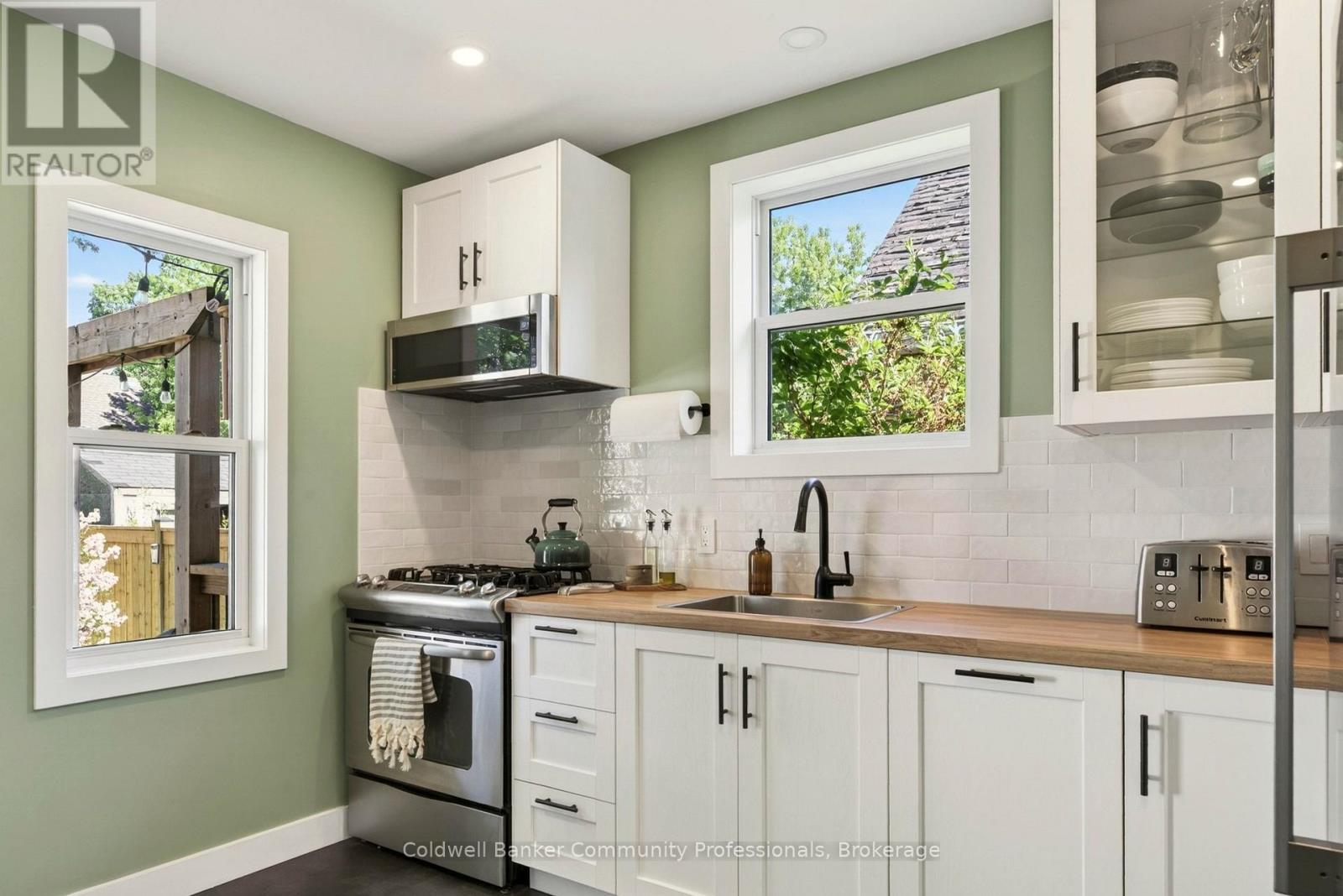 50 East 36th Street, Hamilton, Ontario  L8V 3Y9 - Photo 11 - X13235124