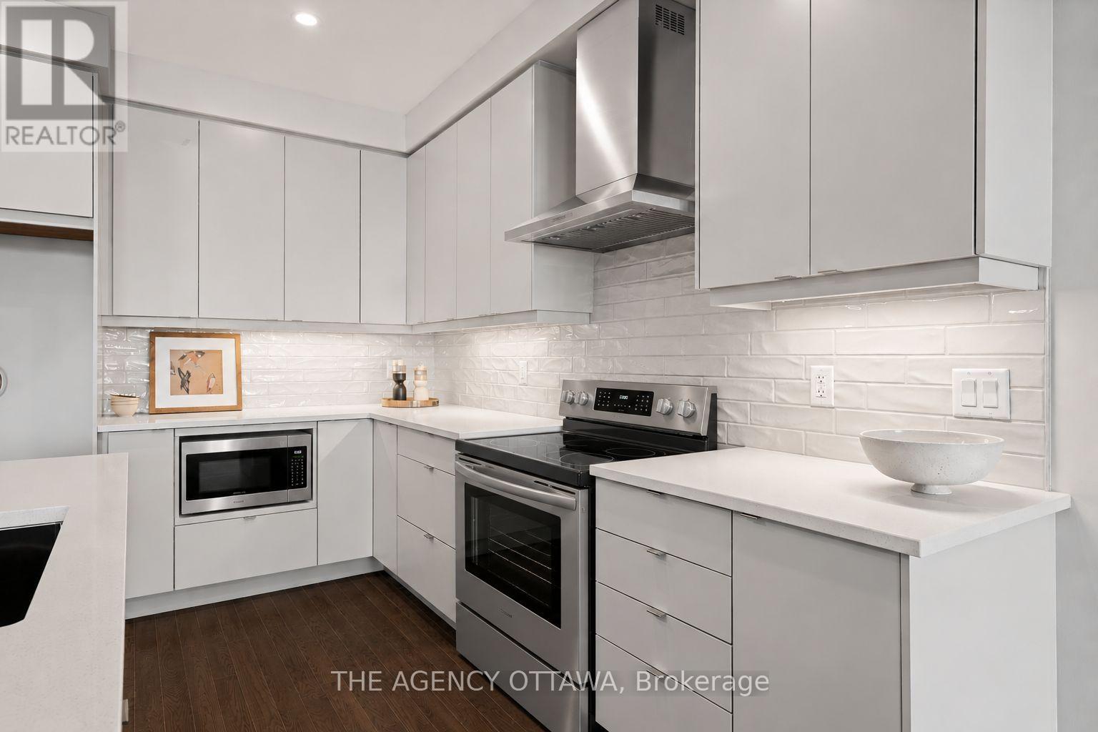 267 Apricot Street, Ottawa, Ontario  K1X 0K1 - Photo 9 - X12869024