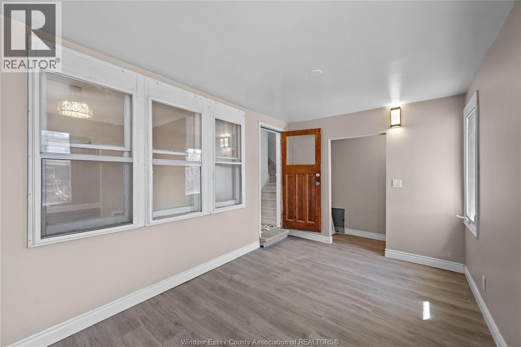 1154 Elm Unit# Main, Windsor, Ontario  N9A 5H9 - Photo 6 - 26012894