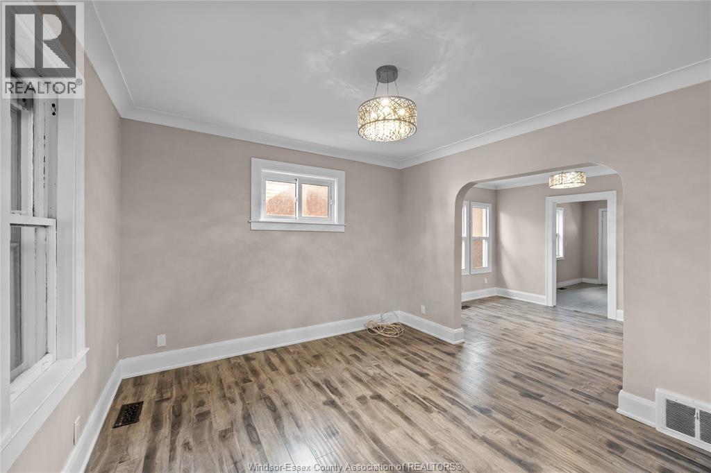 1154 Elm Unit# Main, Windsor, Ontario  N9A 5H9 - Photo 7 - 26012894