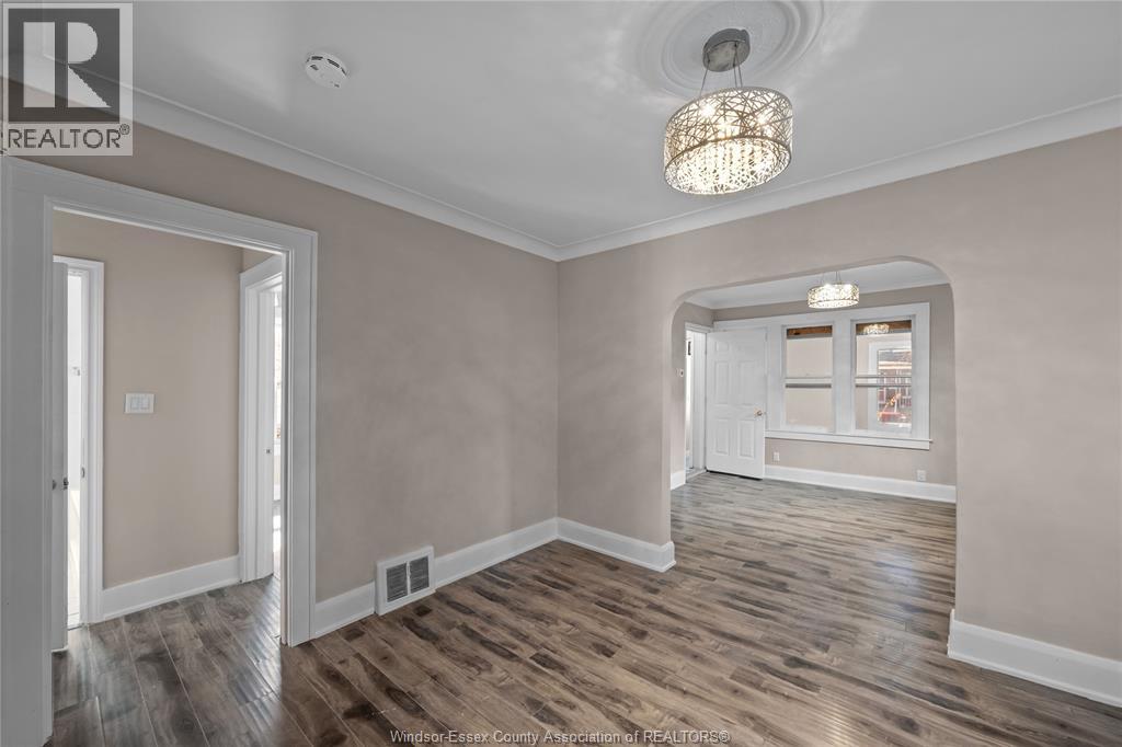1154 Elm Unit# Main, Windsor, Ontario  N9A 5H9 - Photo 8 - 26012894