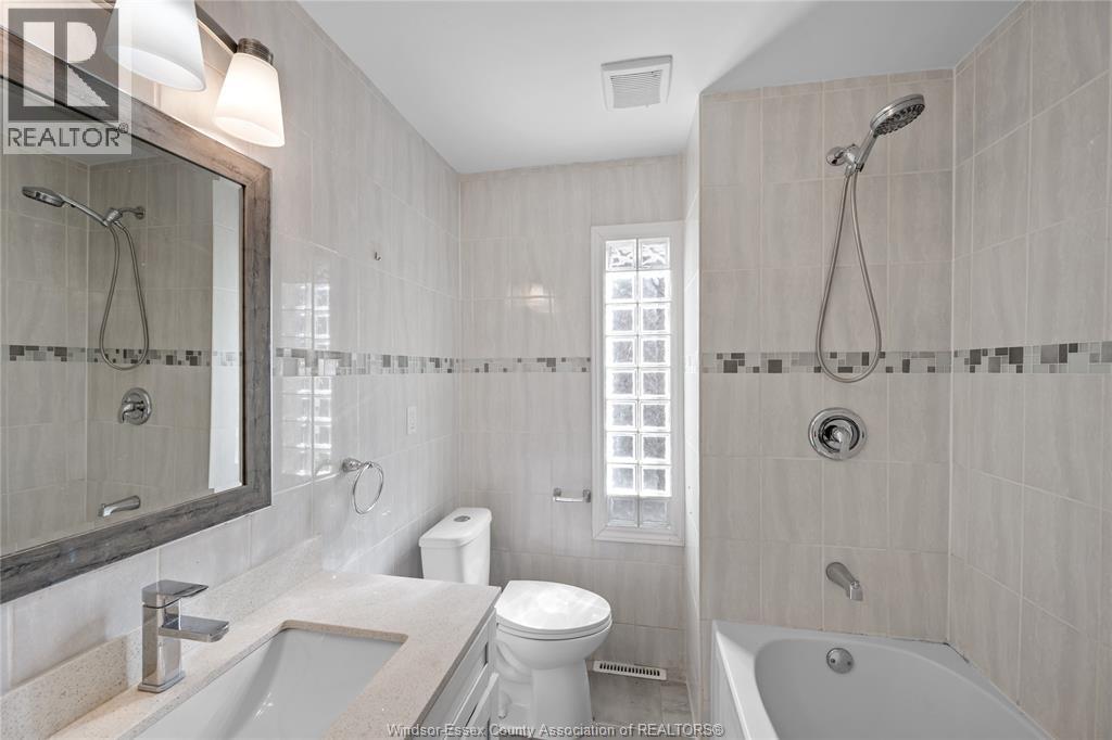 1154 Elm Unit# Main, Windsor, Ontario  N9A 5H9 - Photo 9 - 26012894