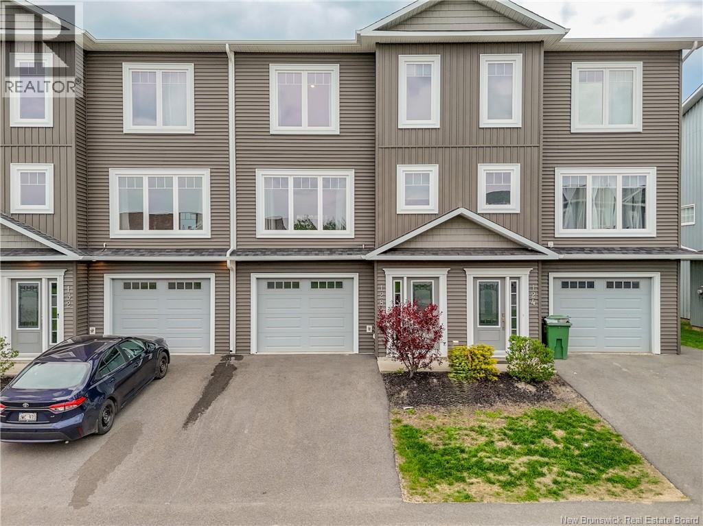 128 Mia Circle, Fredericton, New Brunswick  E3A 7N5 - Photo 1 - NB140950