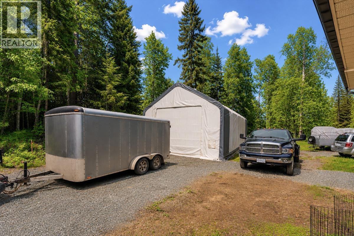 5698 Hepting Road, Prince George, British Columbia  V2K 3E1 - Photo 31 - R3131487