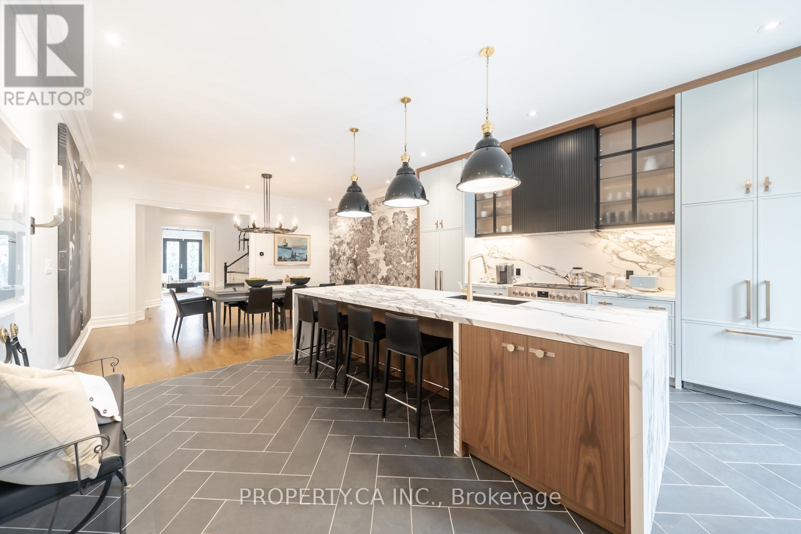 43 Bernard Avenue, Toronto, Ontario  M5R 1R3 - Photo 12 - C13235110