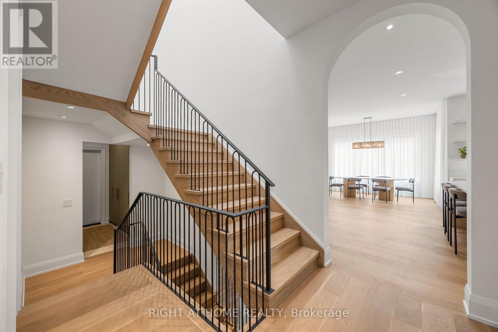 59 Verwood Avenue, Toronto, Ontario  M3H 2K8 - Photo 4 - C13235200