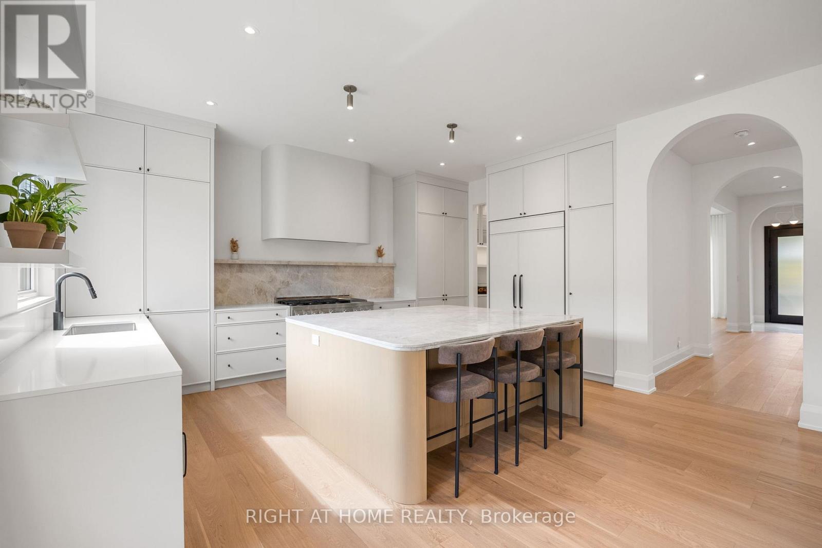 59 Verwood Avenue, Toronto, Ontario  M3H 2K8 - Photo 5 - C13235200