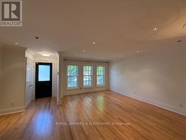 213 Cranbrooke Avenue, Toronto, Ontario  M5M 1M8 - Photo 2 - C13235210