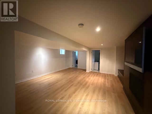 213 Cranbrooke Avenue, Toronto, Ontario  M5M 1M8 - Photo 23 - C13235210