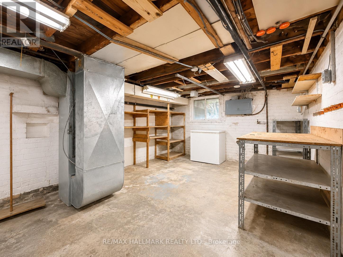 71 Boulton Avenue, Toronto, Ontario  M4M 2J4 - Photo 21 - E13235078