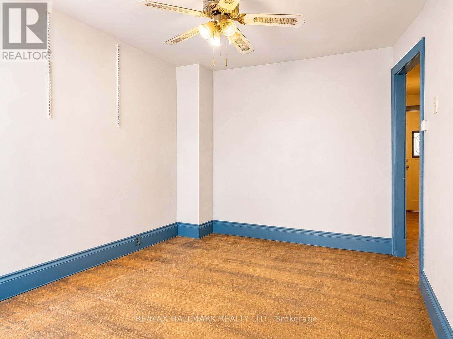 71 Boulton Avenue, Toronto, Ontario  M4M 2J4 - Photo 5 - E13235078