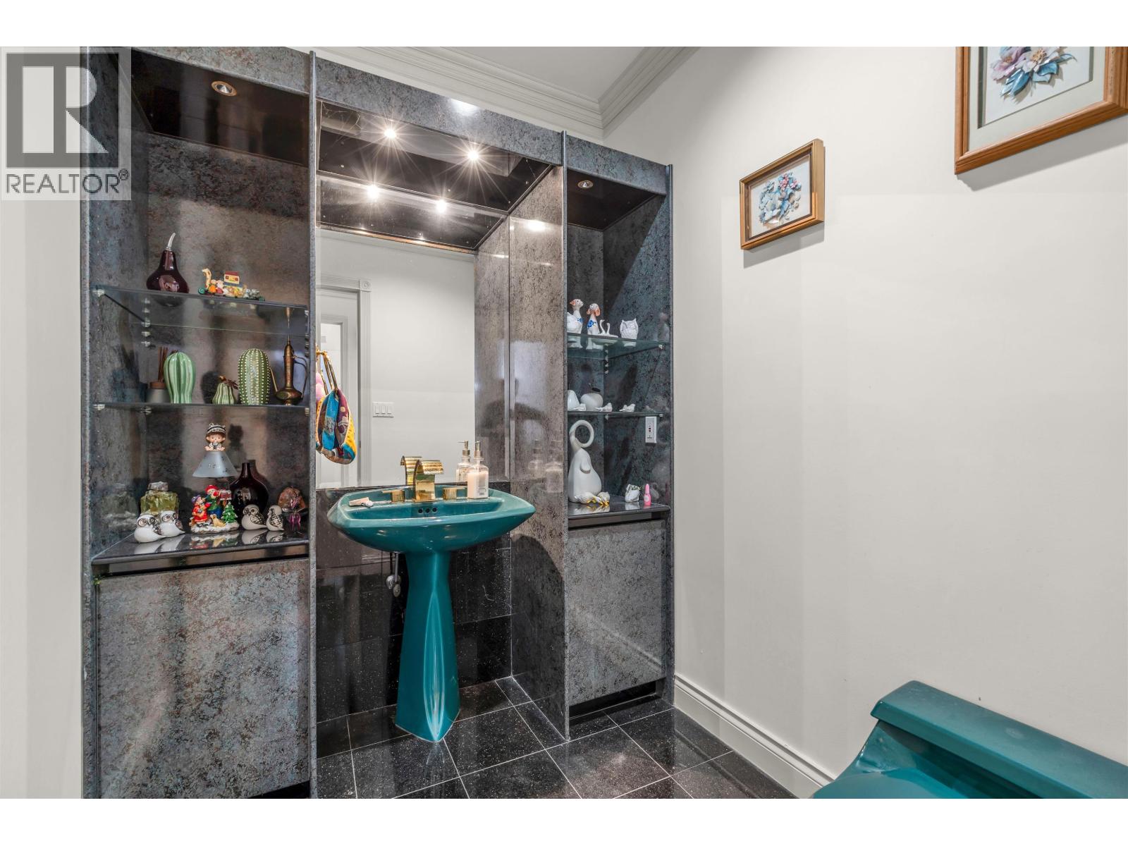 8540 Saunders Road, Richmond, British Columbia  V7A 2A5 - Photo 10 - R3131591
