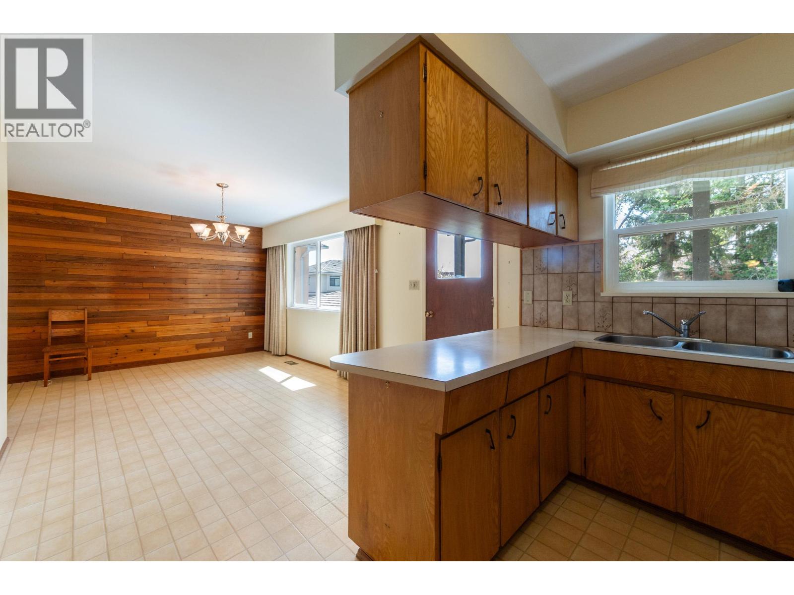 6311 No. 2 Road, Richmond, British Columbia  V7C 3L3 - Photo 12 - R3131612
