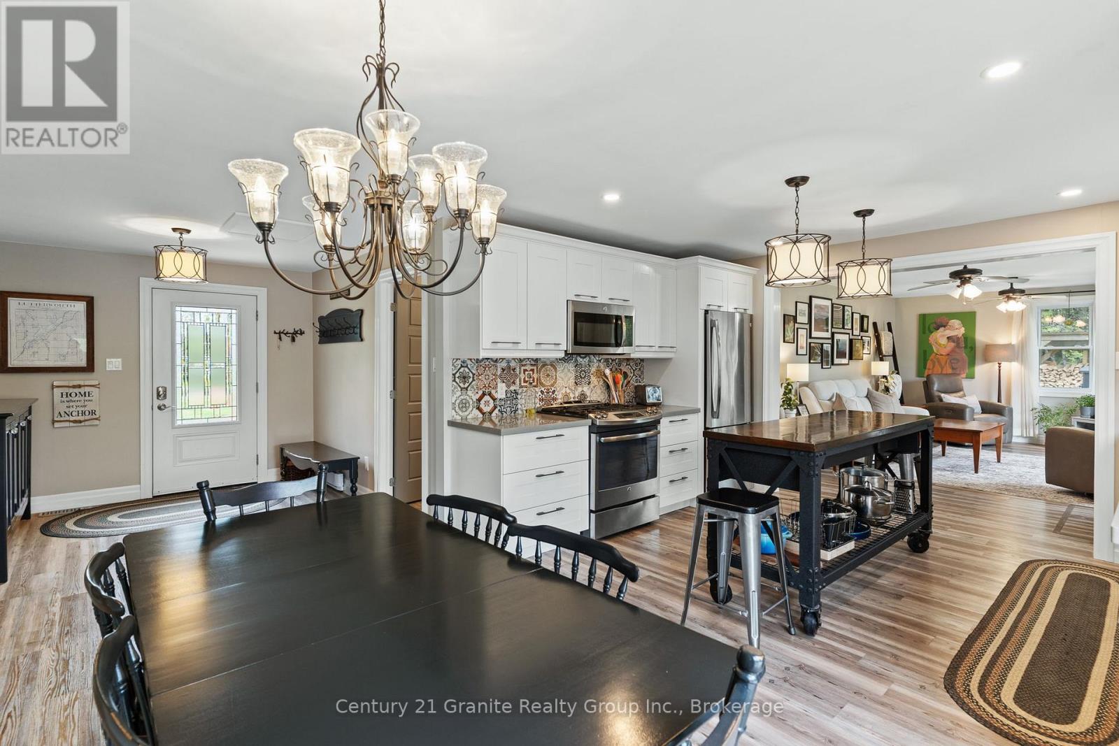 1063 Tiffany Lane, Minden Hills, Ontario  K0M 2K0 - Photo 6 - X13235116