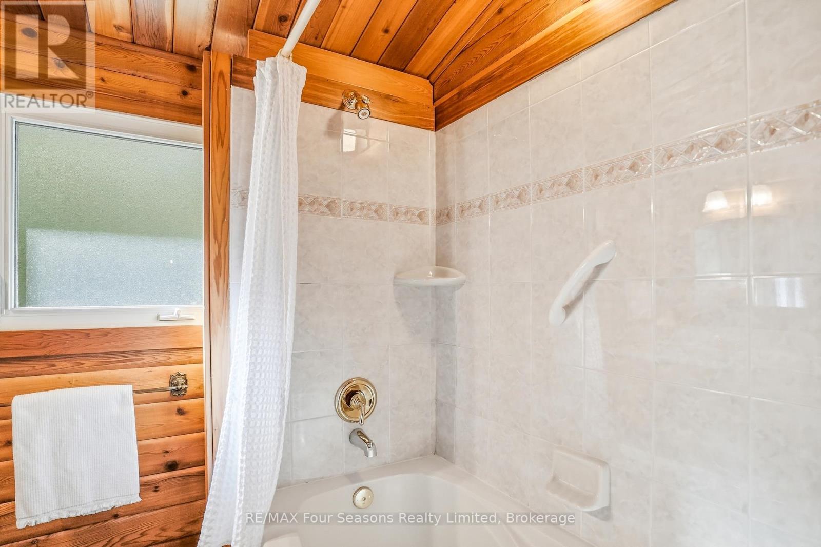 105 St Moritz Crescent, Blue Mountains, Ontario  L9Y 0S6 - Photo 26 - X13235224