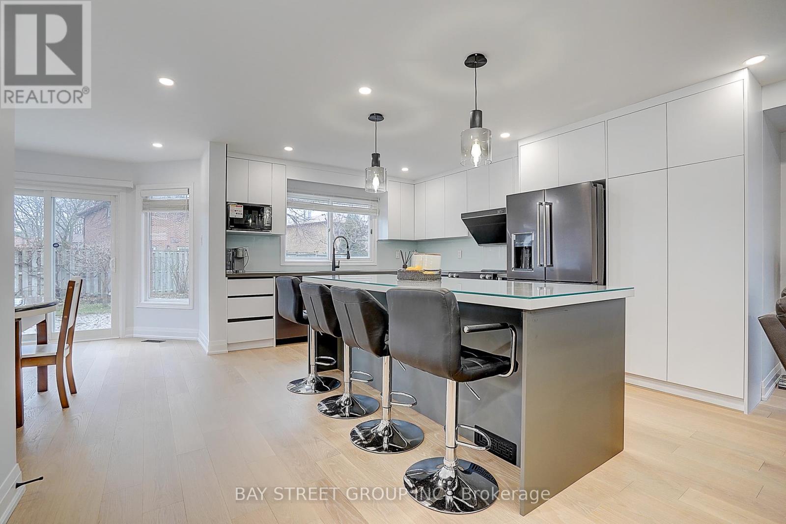 8 Mooreland Court, Markham, Ontario  L3P 7P8 - Photo 14 - N13235114