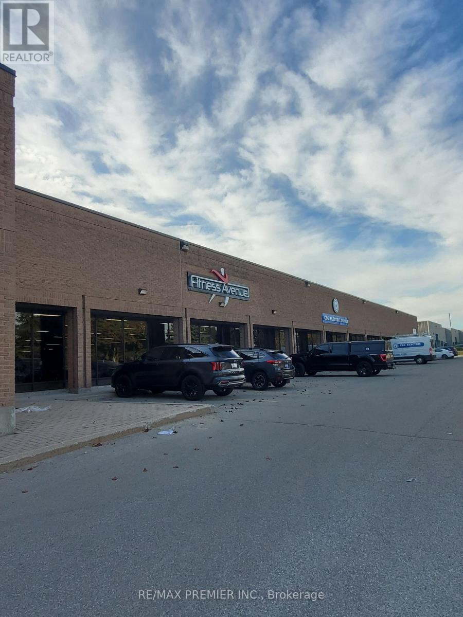 4 - 1300 Alness Street, Vaughan, Ontario  L4K 2W6 - Photo 3 - N13235166
