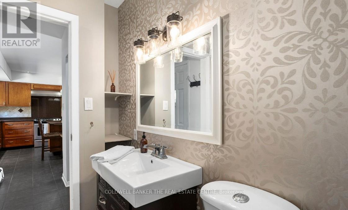 2546 9th Line, Bradford West Gwillimbury, Ontario  L3Z 3T3 - Photo 8 - N13235196