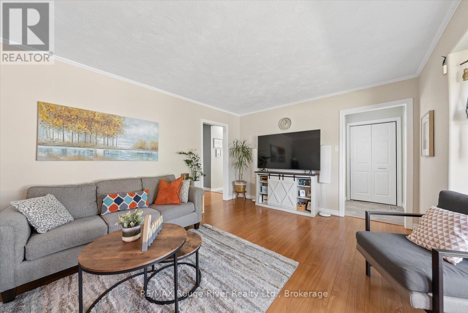 542 O'connell Road, Peterborough, Ontario  K9J 4E3 - Photo 8 - X13234504