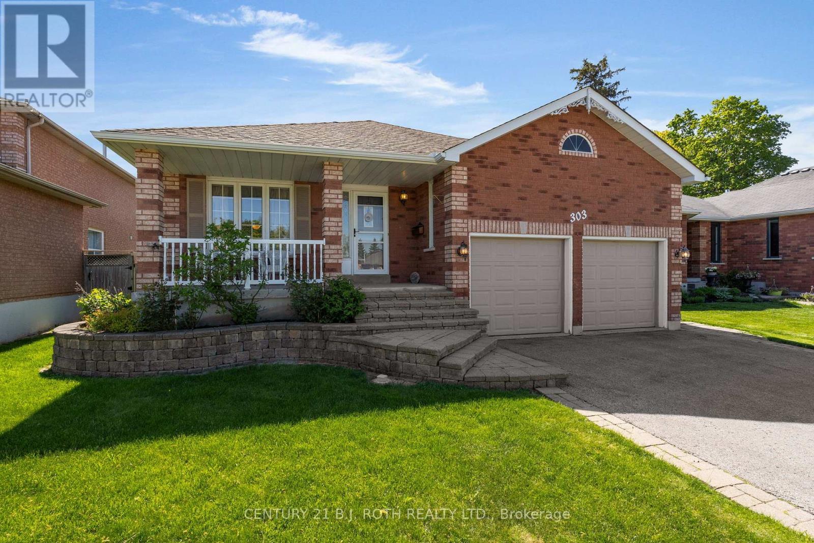 303 Coxmill Road, Barrie, Ontario  L4N 8V3 - Photo 1 - S13235136