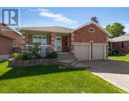 303 COXMILL ROAD, Barrie, Ontario