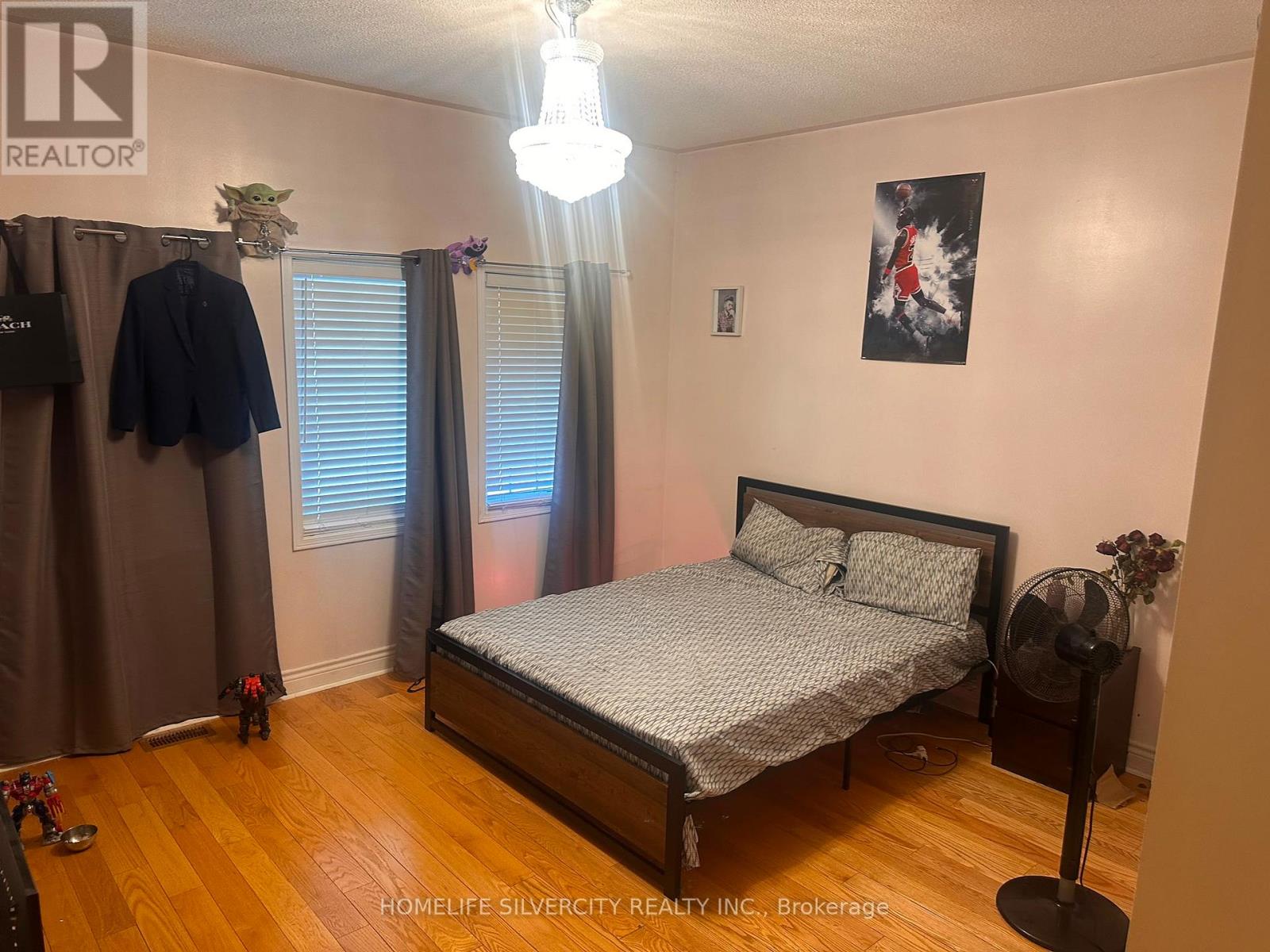6 Silverbell Court, Brampton, Ontario  L7A 3V3 - Photo 12 - W13235120