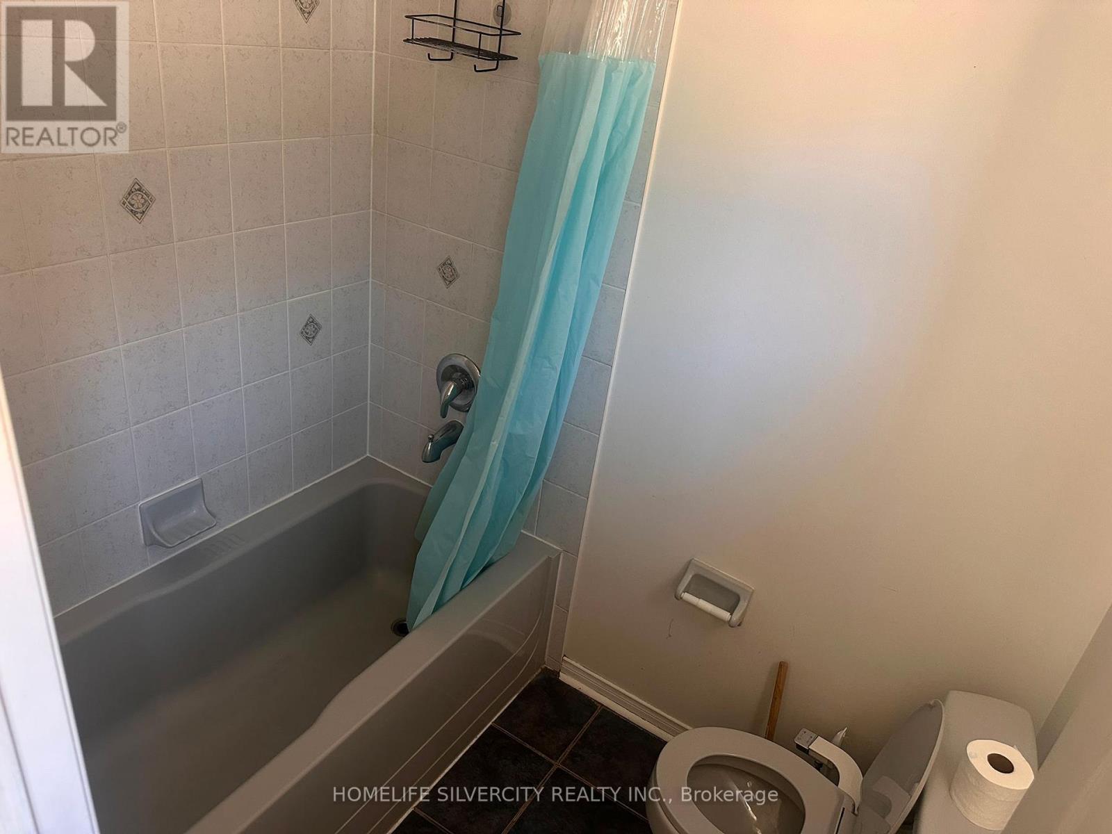 6 Silverbell Court, Brampton, Ontario  L7A 3V3 - Photo 14 - W13235120