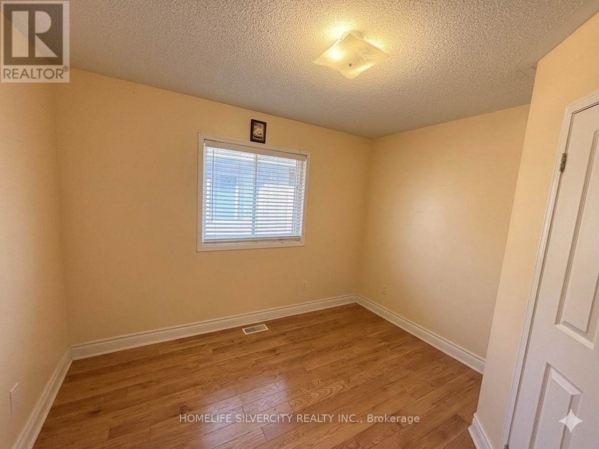6 Silverbell Court, Brampton, Ontario  L7A 3V3 - Photo 18 - W13235120