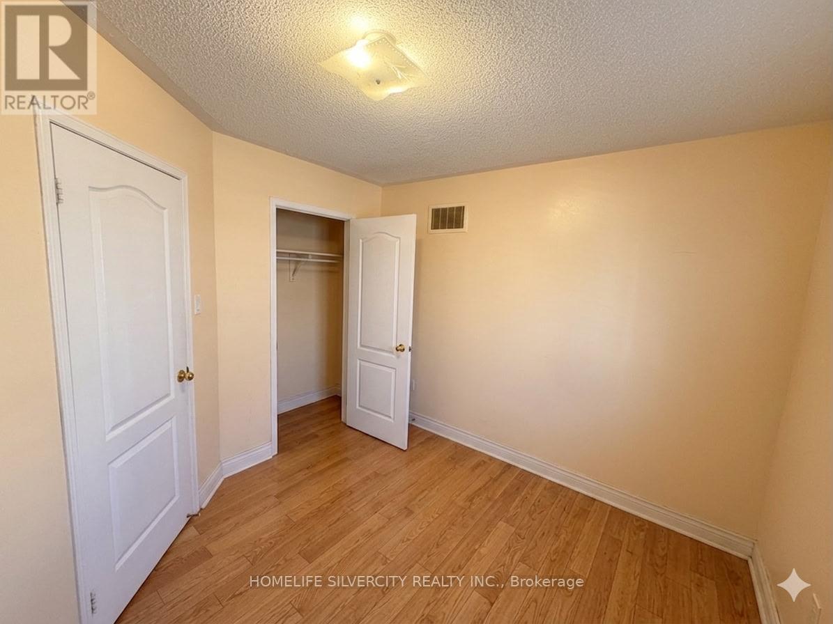 6 Silverbell Court, Brampton, Ontario  L7A 3V3 - Photo 19 - W13235120