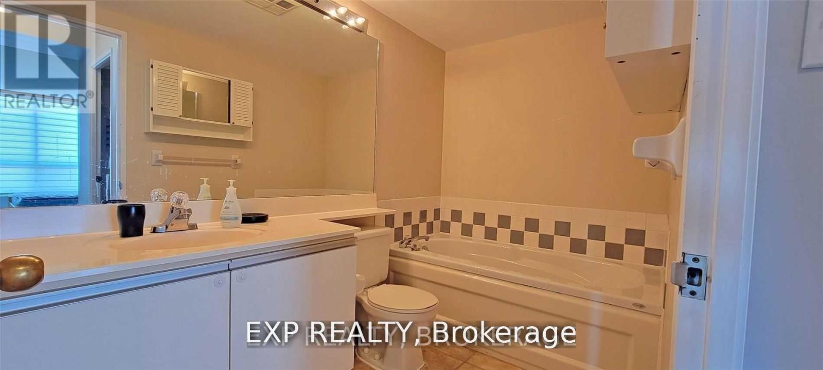 2010 - 101 Subway Crescent, Toronto, Ontario  M9B 6K9 - Photo 17 - W13235172