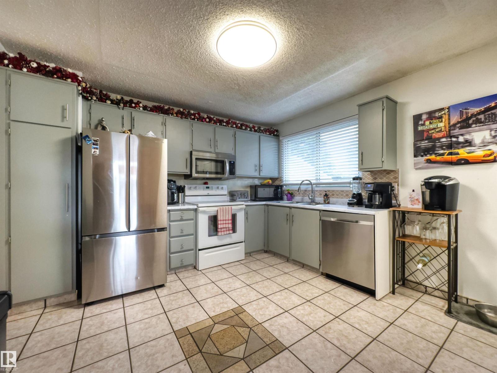 4721 45 St, Gibbons, Alberta  T0A 1N0 - Photo 3 - E4491493
