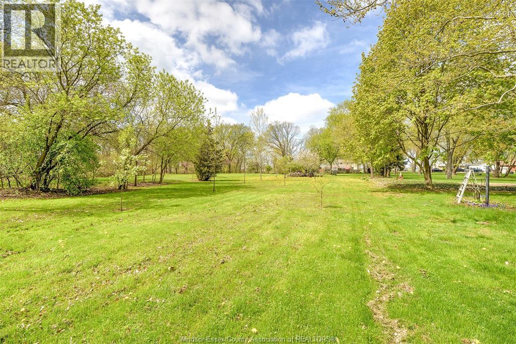885 Front Road North, Amherstburg, Ontario  N9V 2V6 - Photo 8 - 26013007