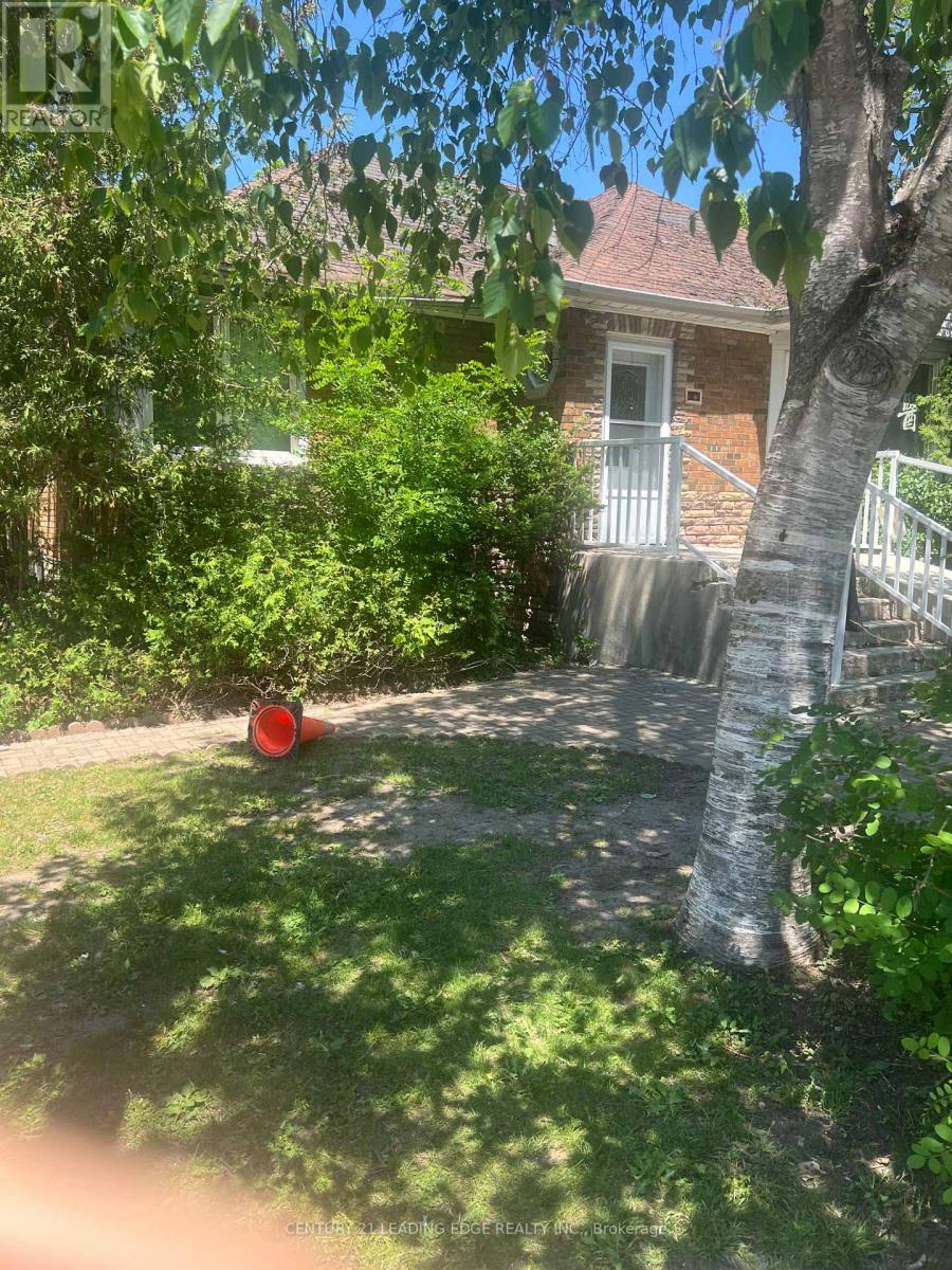 230 Finch Avenue E, Toronto, Ontario  M2N 4S2 - Photo 2 - C13234288