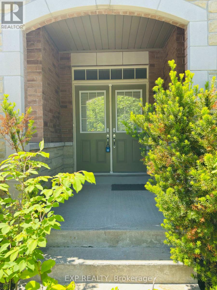 30 Isherwood Crescent, Vaughan, Ontario  L4H 3N9 - Photo 2 - N13232400