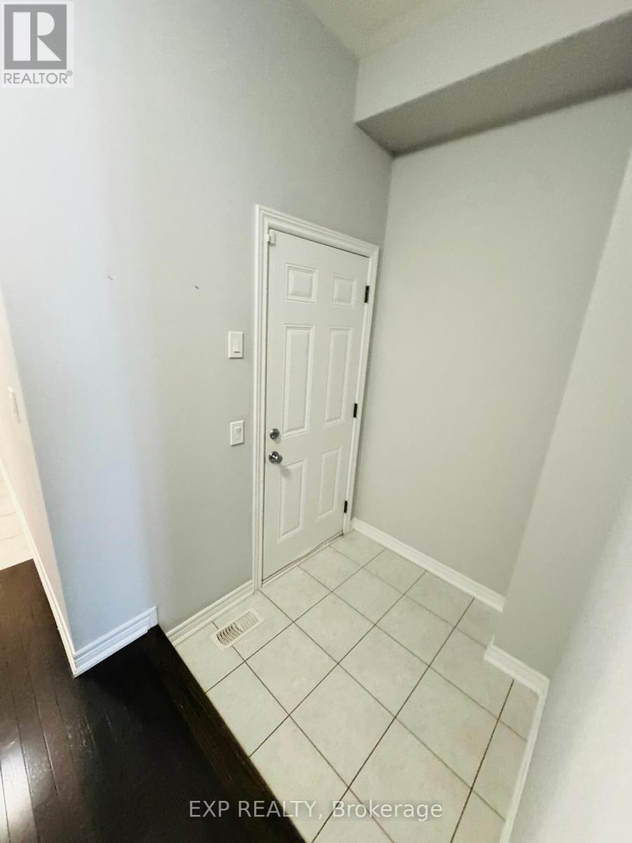 30 Isherwood Crescent, Vaughan, Ontario  L4H 3N9 - Photo 9 - N13232400