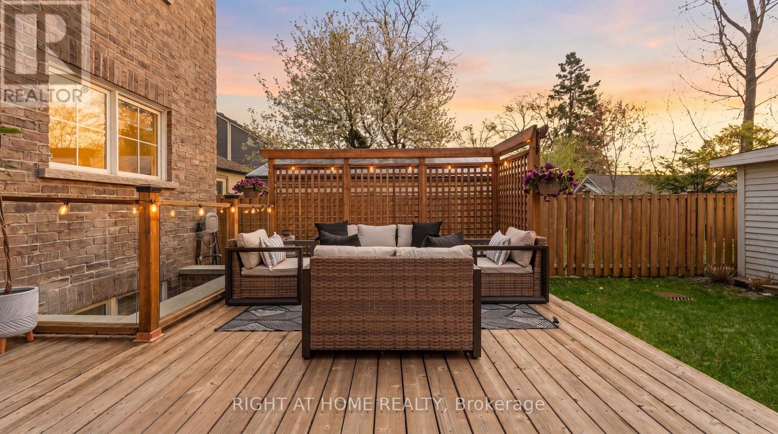1068a Shaw Drive, Mississauga, Ontario  L5G 3Z4 - Photo 42 - W13127126