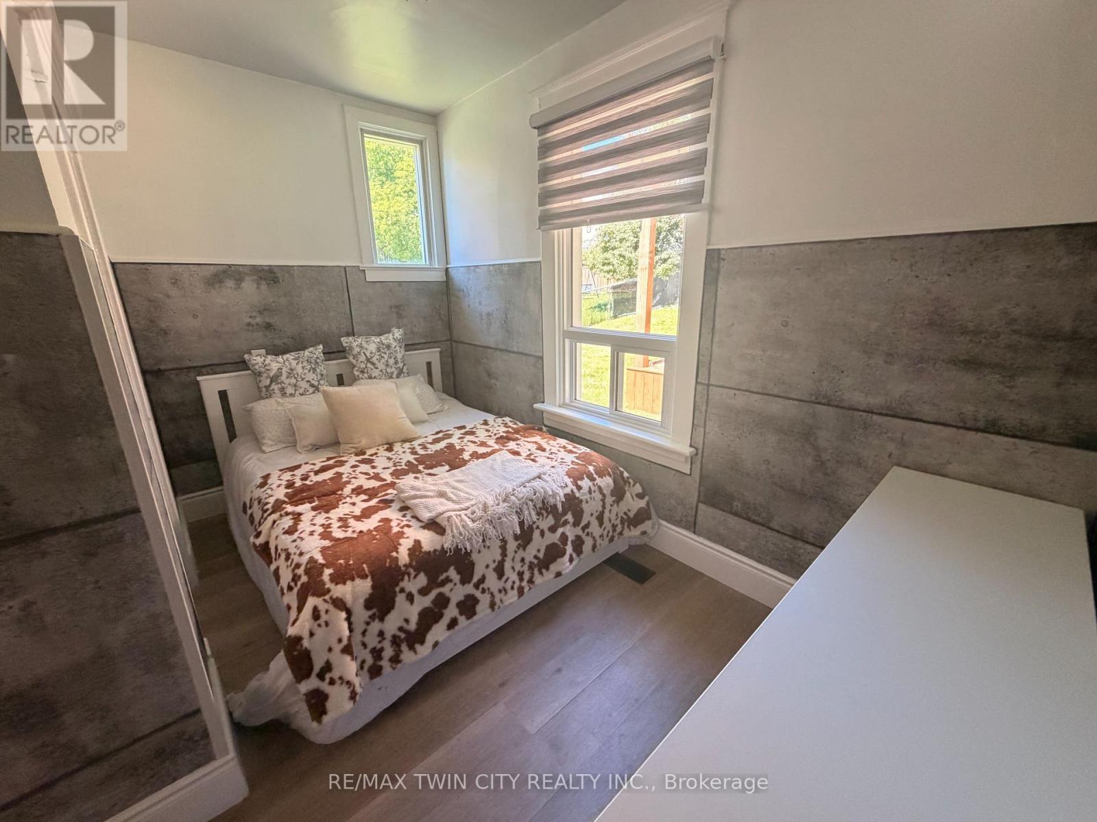 19 Paisley Heights, Cambridge, Ontario  N1R 1B4 - Photo 47 - X12870298