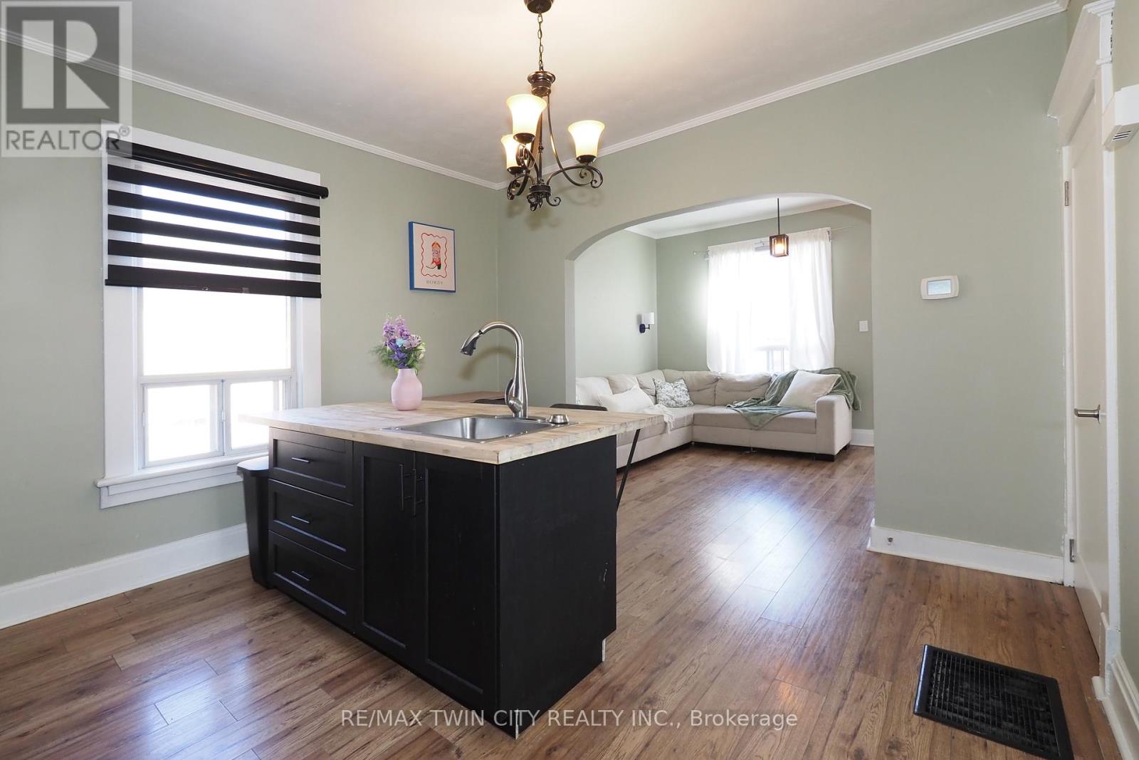 19 Paisley Heights, Cambridge, Ontario  N1R 1B4 - Photo 14 - X12870298