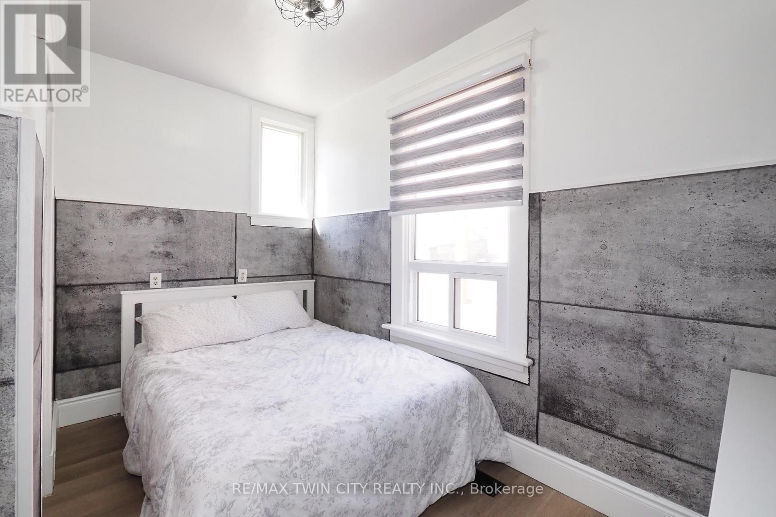 19 Paisley Heights, Cambridge, Ontario  N1R 1B4 - Photo 18 - X12870298